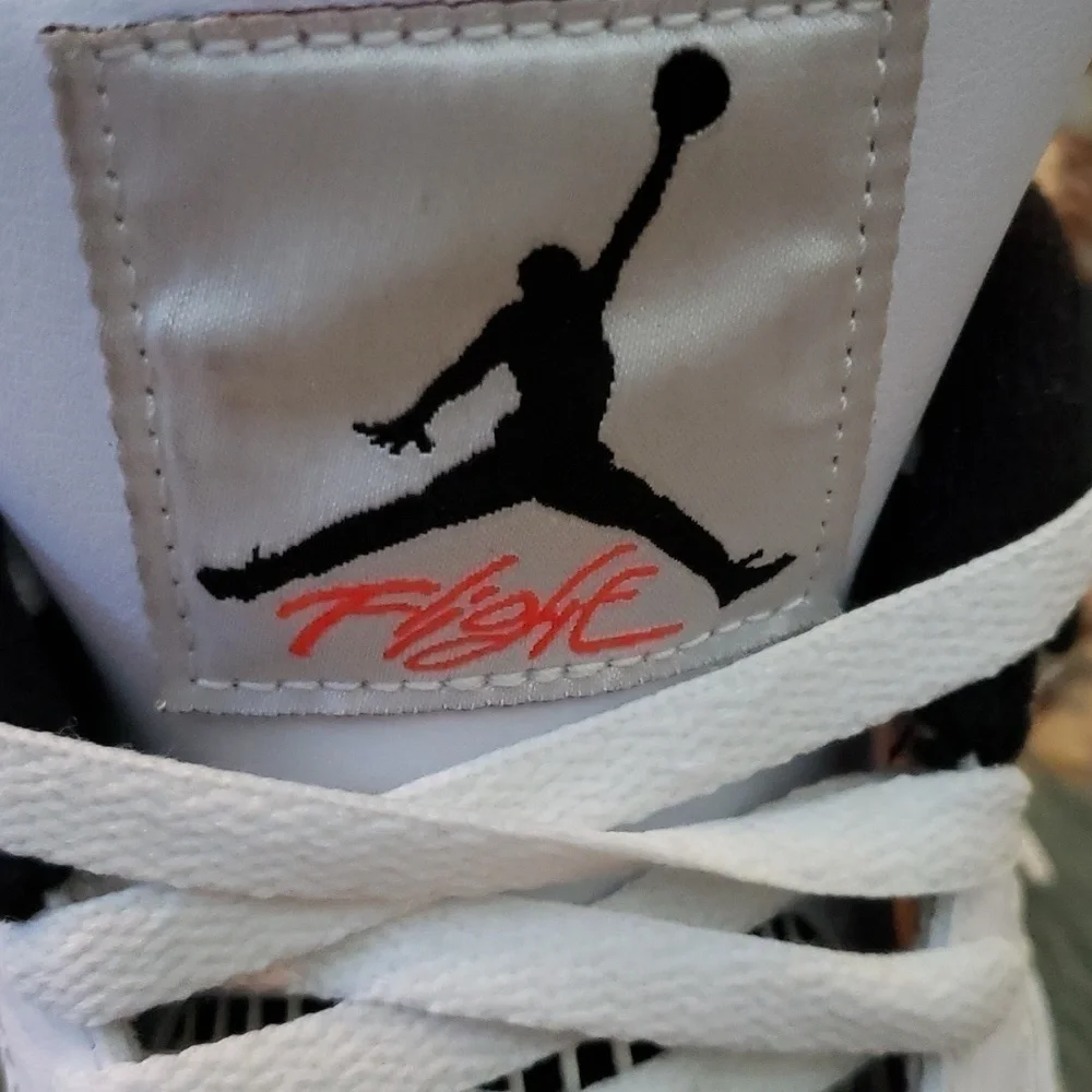 Air Jordan 4 Retro SE Pale Citron